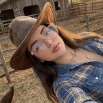 AraMt Liveme profile
