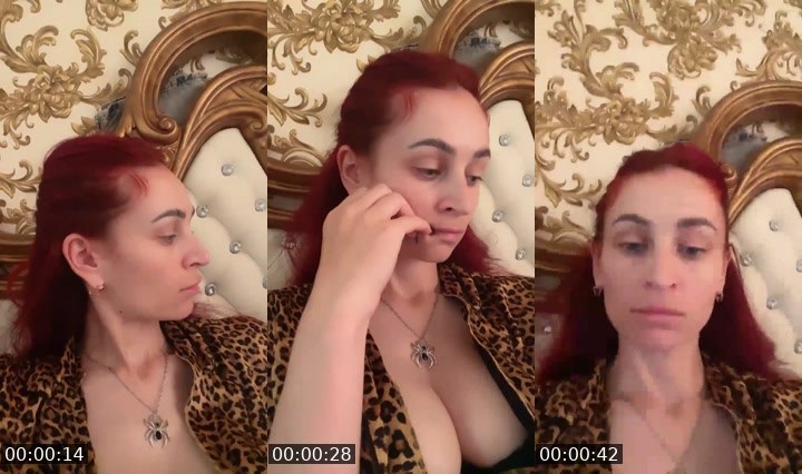Contact-sheet preview of D🔥I🔥N🔥A's Liveme recording