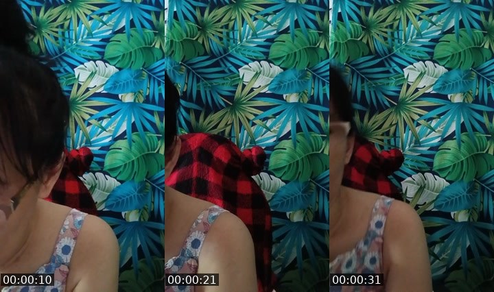 Contact-sheet preview of 🦅ᴸᵉʸ💜👼's Liveme recording