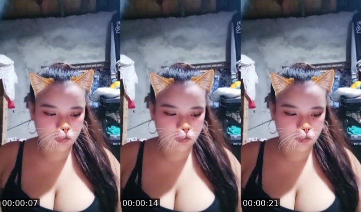 Contact-sheet preview of 👸xybia🧙‍NP's Liveme recording
