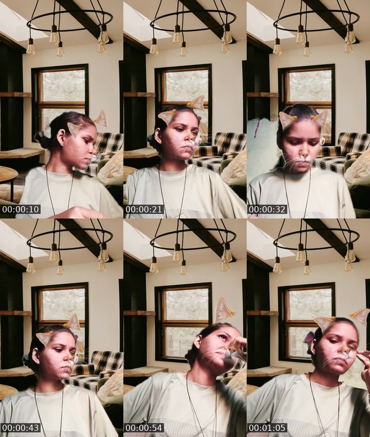 Contact-sheet preview of ⚜️Moon🌙🩵💯's Liveme recording