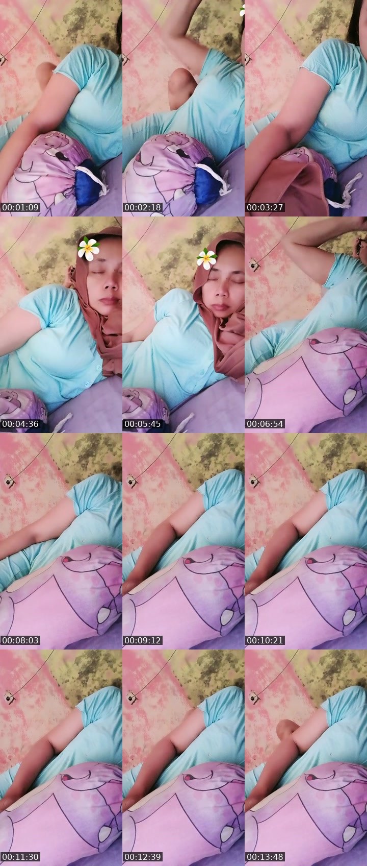Contact-sheet preview of Noura08's Liveme recording