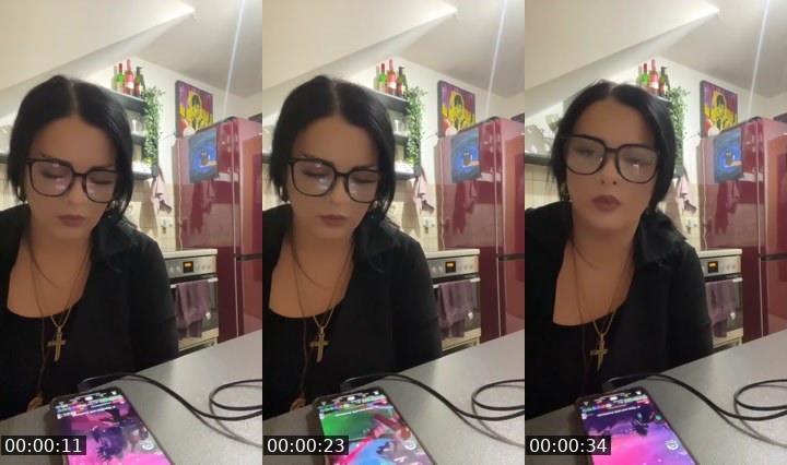 Contact-sheet preview of ღ TheHolyyMother ღ's Liveme recording