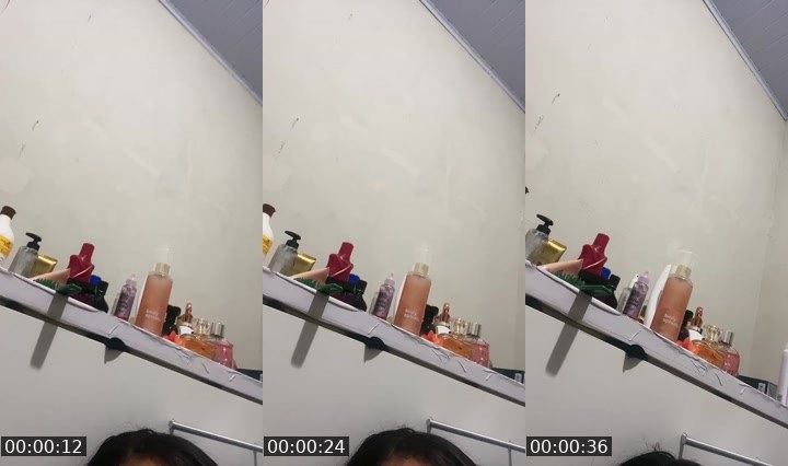Contact-sheet preview of Lady 🍒✨'s Liveme recording