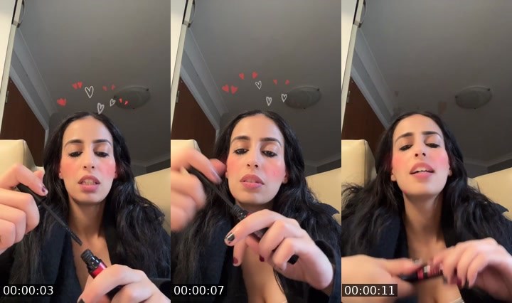 Contact-sheet preview of 𝐌𝐘𝐒𝐓𝐄𝐑𝐘 🐝's Liveme recording